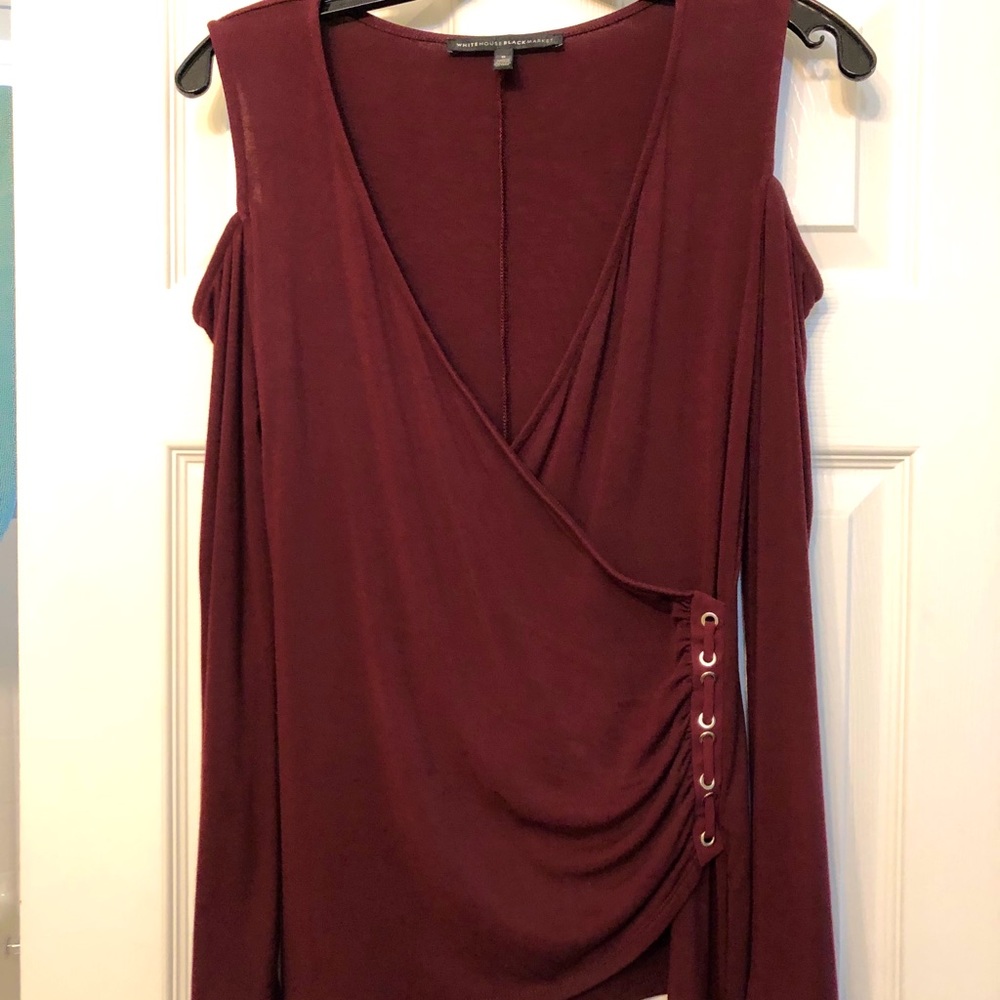 whitehouseblackmarket top ,excellent condition